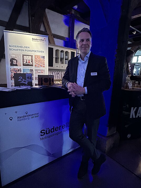| © Süderelbe AG Dr. Olaf Krüger am Stand