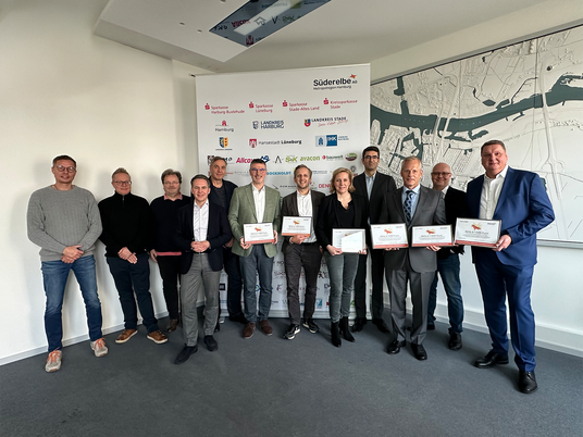 | © Süderelbe AG Gruppenbild Neuaktionäre