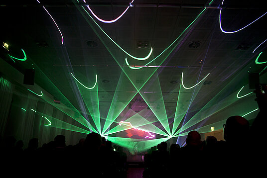 Lasershow PA Elbe trifft Leine 2018 | © Paul Schimweg / Whitehall Photographie Lasershow PA Elbe trifft Leine 2018