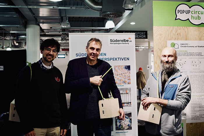  {f:if(condition:'Süderelbe AG',then:' | Bild: © Süderelbe AG',else:'')