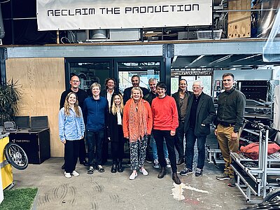 Gruppenbild wissenschaftlicher Beirat Fab City e.V. {f:if(condition:'Axel Sylvester, Fabulous St. Pauli / Fab City Hamburg',then:' | Bild: © Axel Sylvester, Fabulous St. Pauli / Fab City Hamburg',else:'')